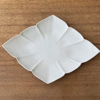 宮田竜司　マット釉白磁菱形皿（中） ミ9B (約29×21cm)