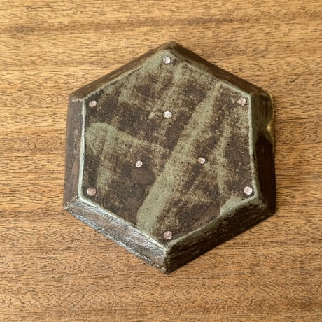 陶房カタチ　 6角皿 カ2F （約15.5×15.5cm)