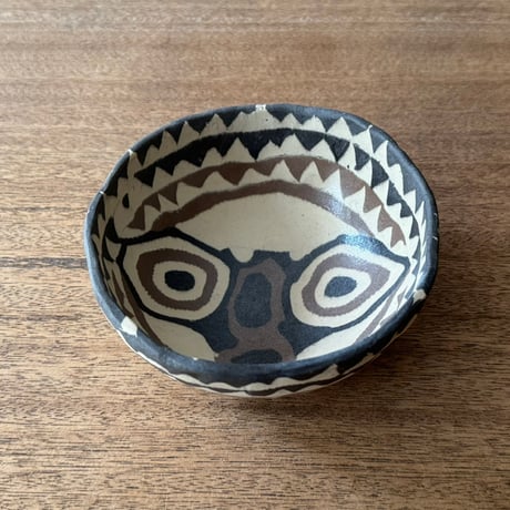 Nerikomico 丸鉢（ブア族・フクロウ） N40B（直径約13cm)