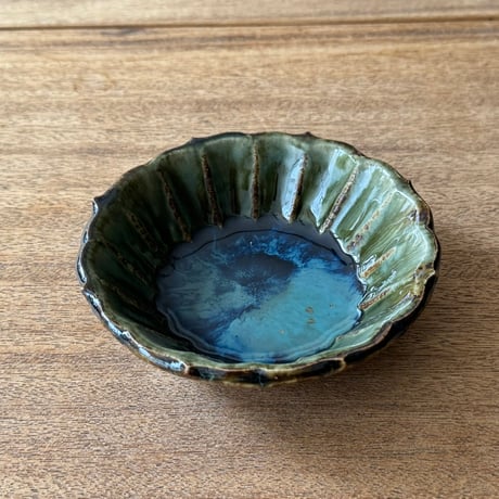 村澤陶苑 村澤享　青銅釉稜花しのぎ小鉢 ム11A (直径約13.5cm)
