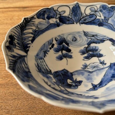 宮田竜司　染付稜花鉢 ミ8 (直径約18cm)