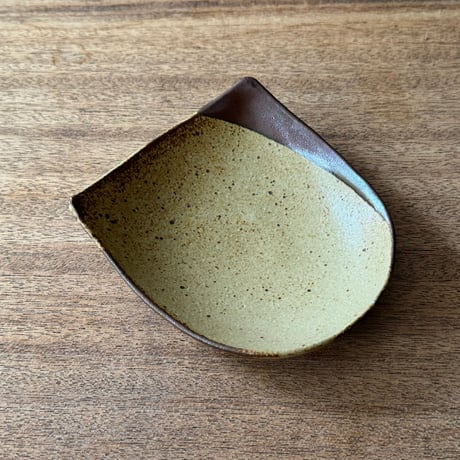 セレン のあ　ぽろすけ小皿 セ18B（約14×12cｍ）