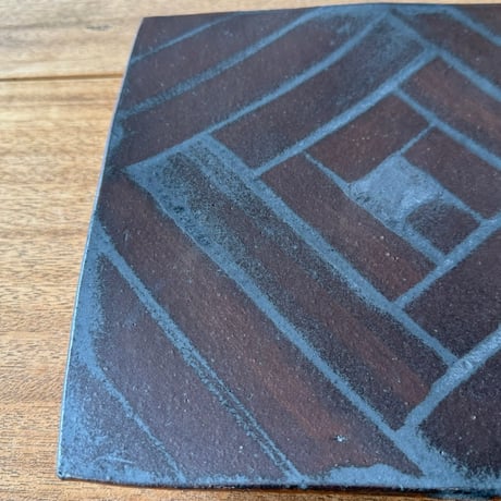 セレン のあ　鉄砂四角皿 セ8B（約26×26.5cｍ）