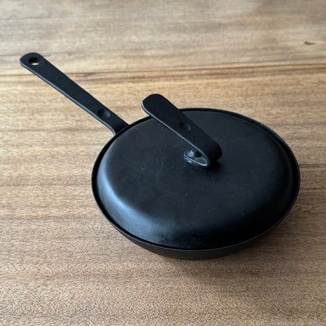 野鍛冶やまご　ちょっと深めの鉄フライパン＆ふたセット 18cm や18フタセット