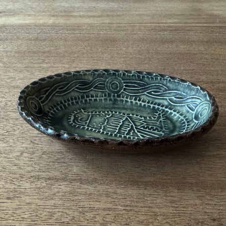 紀窯　中川紀夫　オーバル鉢 鳥押紋 K10F (約13.5×9cm)