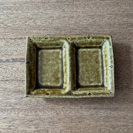 うちだちはる　角わかれ皿 U16B (約11.5×8cm)