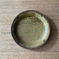 うちだちはる　丸皿 U15B  (直径約14cm)