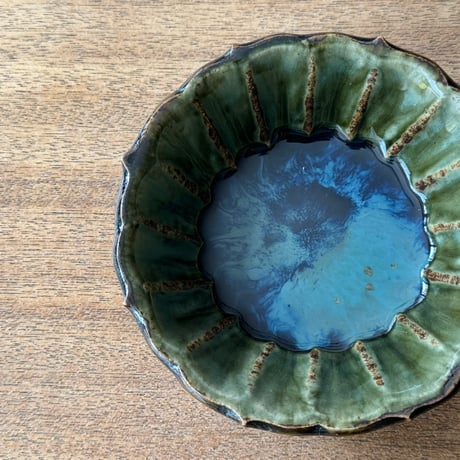 村澤陶苑 村澤享　青銅釉稜花しのぎ小鉢 ム11A (直径約13.5cm)