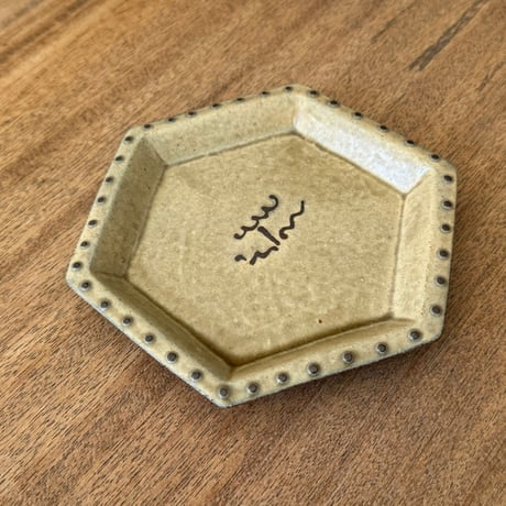 陶房カタチ　 6角皿 カ2A （約15.5×15.5cm)