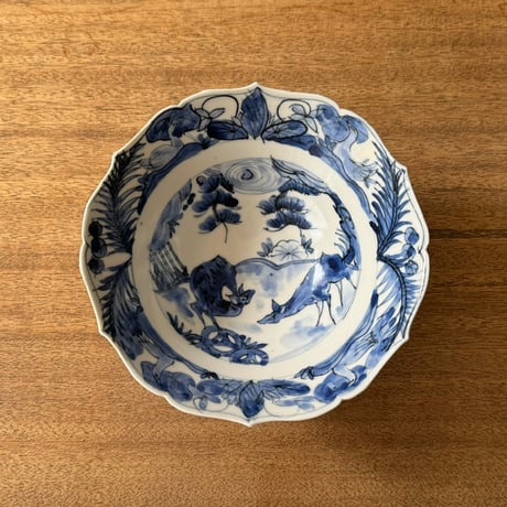 宮田竜司　染付稜花鉢 ミ8 (直径約18cm)