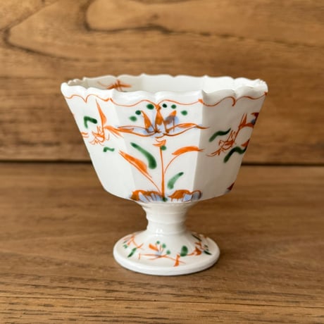 宮田竜司　呉須赤絵面取稜花高杯  ミ7A（直径約8.5cm)