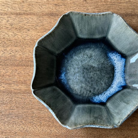村澤陶苑 村澤享　青灰釉八角皿 ム4B (直径約18cm)