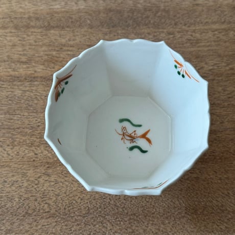 宮田竜司　呉須赤絵面取稜花高杯  ミ7B（直径約8.5cm)