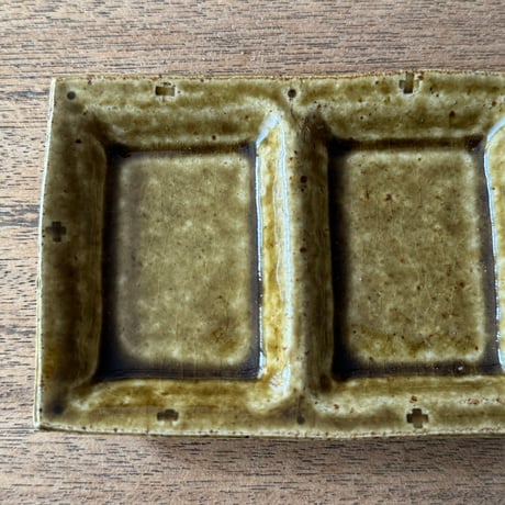 うちだちはる　角わかれ皿 U16B (約11.5×8cm)