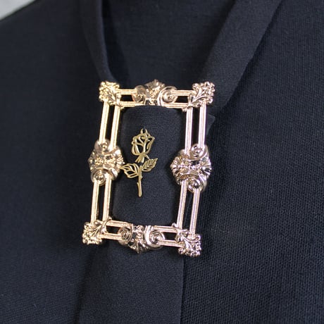 GAKUBUCHI TIE