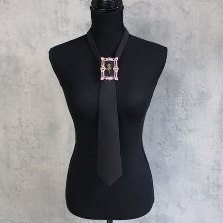 GAKUBUCHI TIE