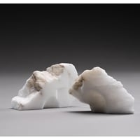 ケイト・トムソン「Light Cave(光の洞)」