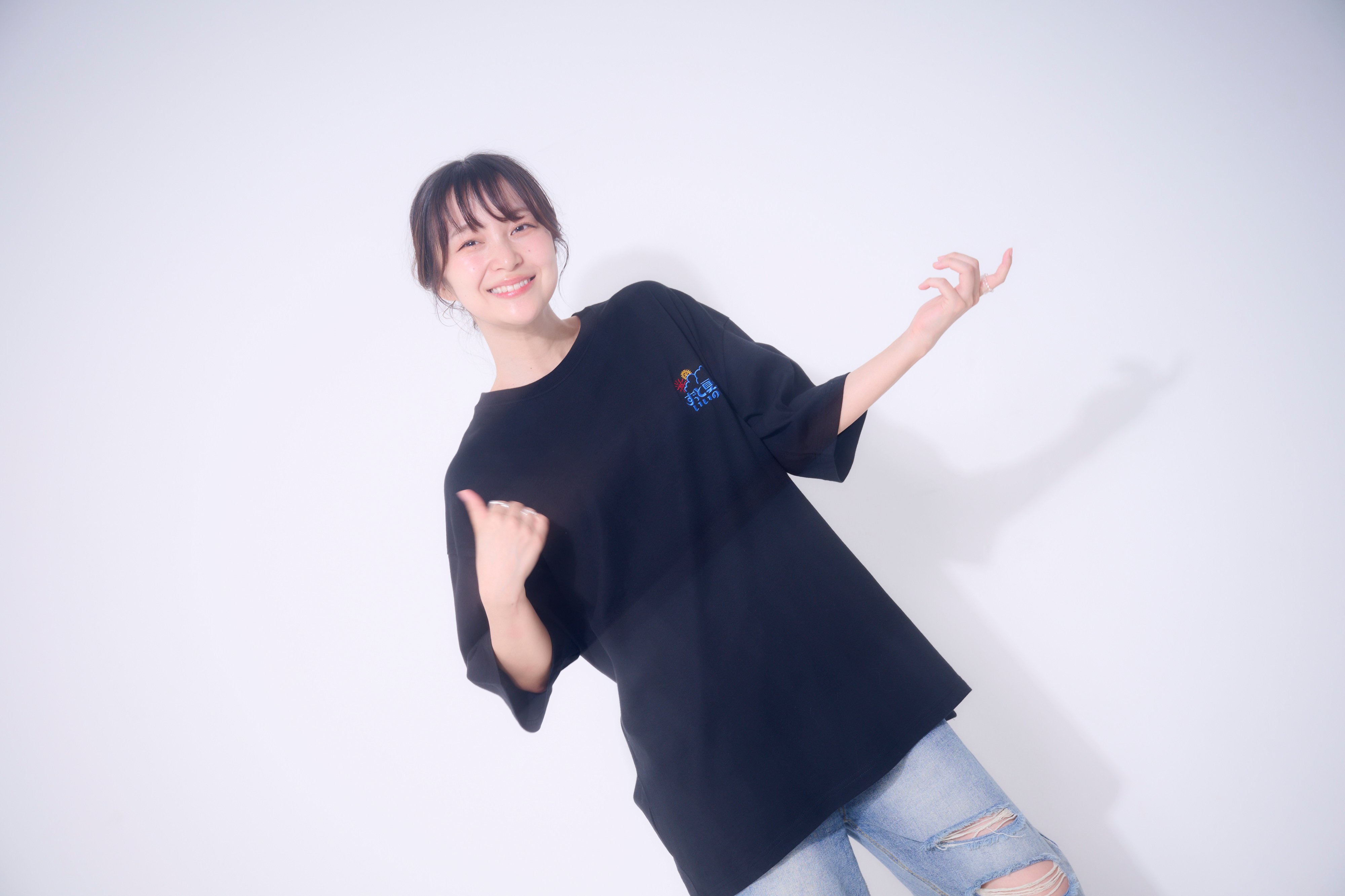 半袖】『ずっと夏ならいいのに』front 刺繍 T-shirt（black） | 怠惰万歳