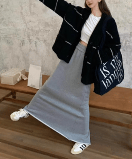 striped v-neck cardigan / 2color　hm3270