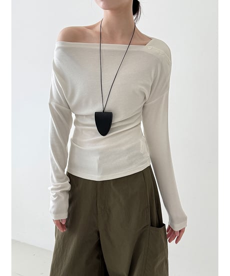 asymmetric button knit / 4color　hm3219
