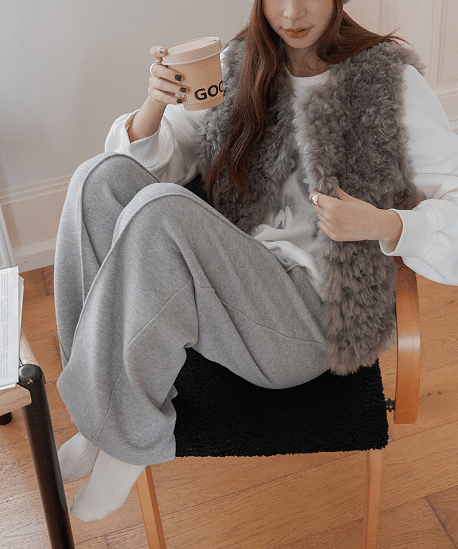 6ab8aad431e9a90074a0a643