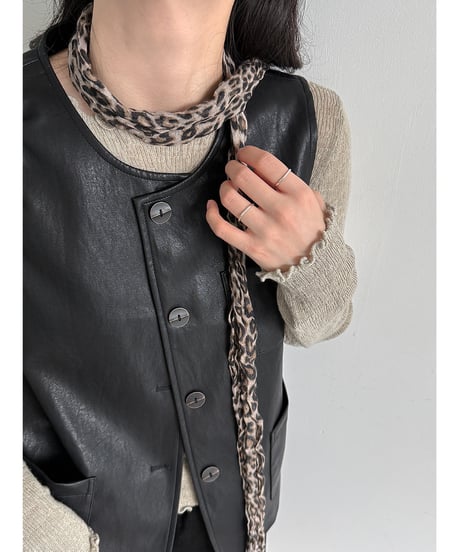 faux leather vest　hm3238