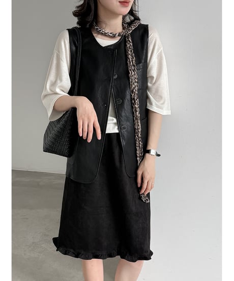 faux leather vest　hm3238