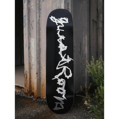 guestroom skateboards "LOGO DECK" 8.25inch