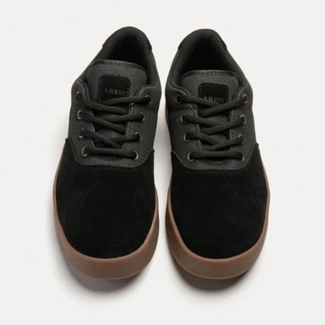 AREth "PLUG" (Black/Gum)