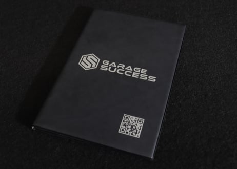 GARAGE SUCCESS 車検証ケース ブラック 高級レザー調 オリジナル車検証入れ