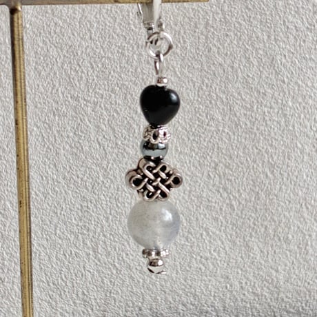 རིས་གཟུགས། リースク） ― 像 ― 　ピアス／イヤリング