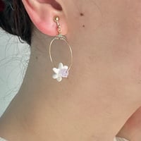 ティクレ 精髄 陶ビーズ ピアス / イヤリング【white】