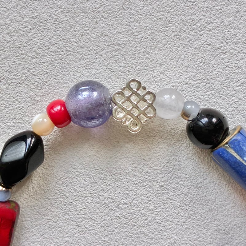 གཟི། “信頼” 九眼天珠&チベットビーズ・天然石 ブレスレット【17.5cm