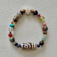 གཟི། “心灯（こころび）” 二眼天珠＆チベットビーズ・天然石 ブレスレット【16cm】