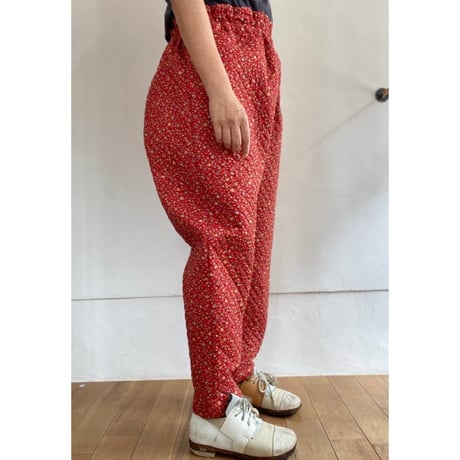 内田ミシン　キルティングテーパードパンツ