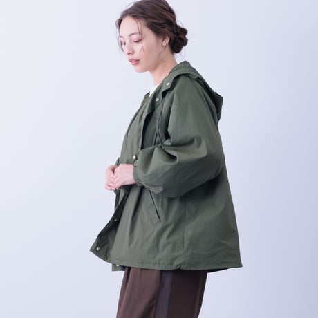 撥水加工　ゆったり　マウンテン　パーカー　【カーキ】　M~Lサイズ　レディース