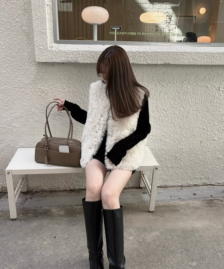 volume boa vest