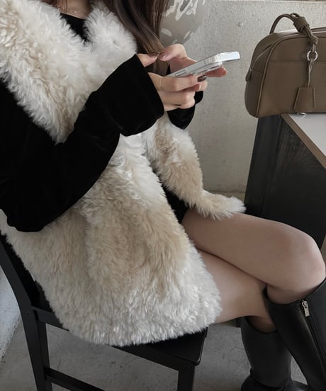 volume boa vest