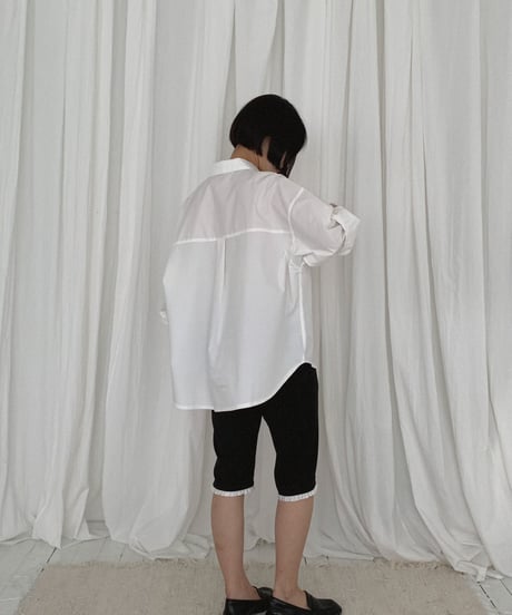 frill hem capri pants