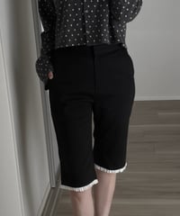 frill hem capri pants