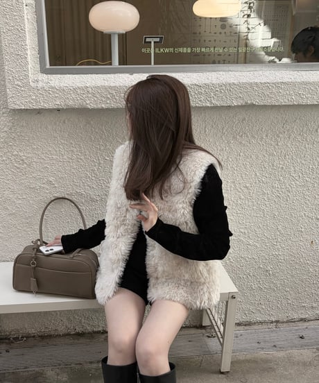 volume boa vest