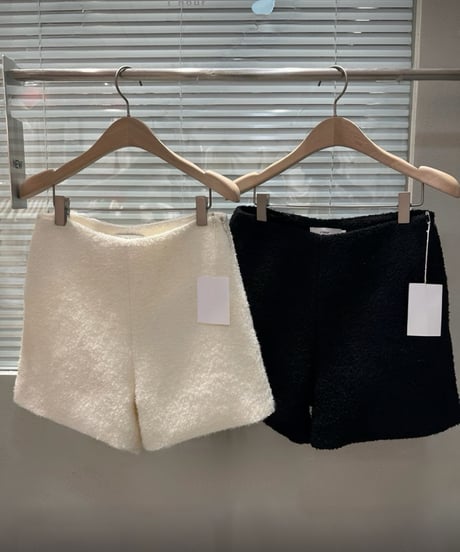 soft tweed short pants