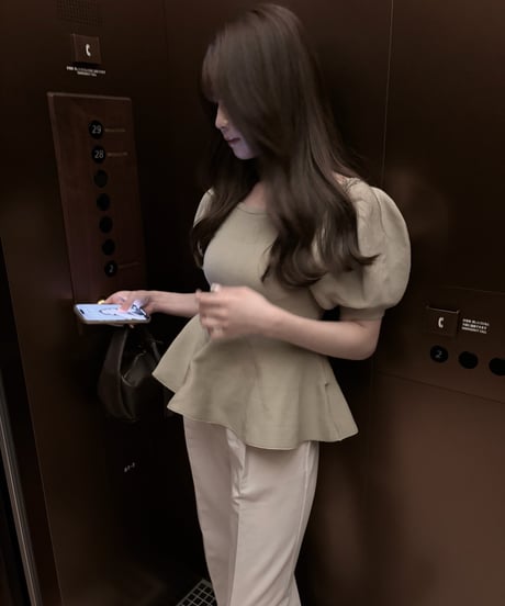 flared puff knit