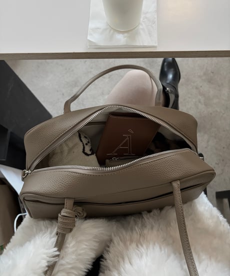 long handle boston bag