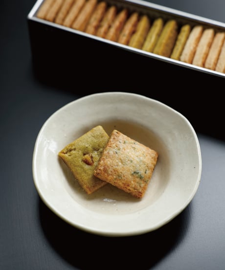 DHAL Cookie Box