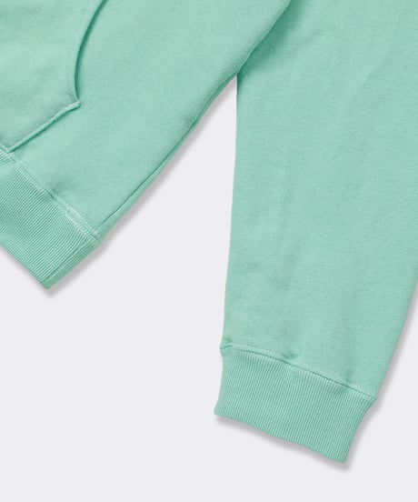 1027 / Hooded Pull Over