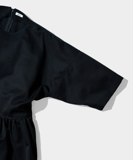 Dhal / 2/72 Wool Gaba Gather Onepiece  BLACK