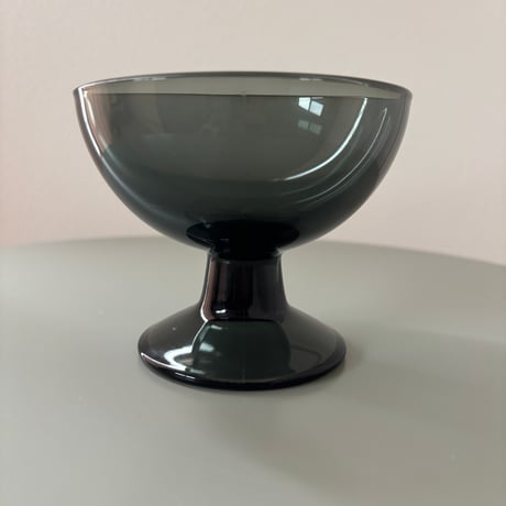 1956 Saara Hopea Nuutajarvi Finland Ice cream glass bowl 5379 Gray❶