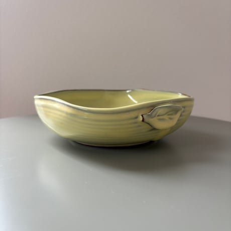 1950's ARABIA Leaf Handle Bowl