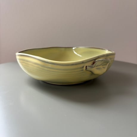 1950's ARABIA Leaf Handle Bowl